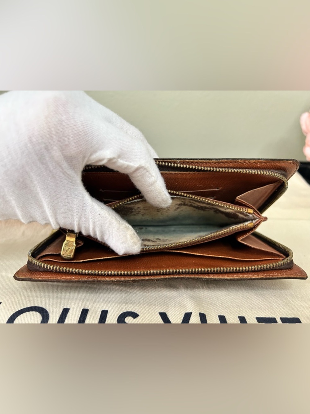 Louis Vuitton Monogram Zip Wallet with Gold Hardware - Picture 12 of 12